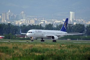 Air Astana beim Abflug