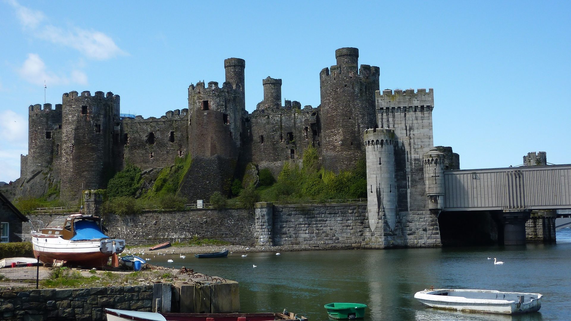 Günstige & Billige Flüge nach Wales | Flüge.de