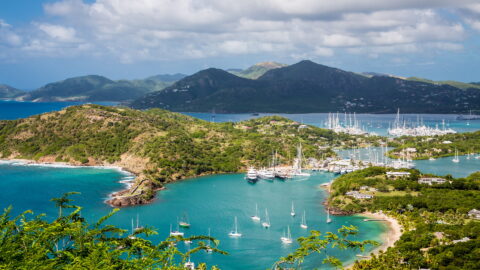 Flüge nach Antigua und Barbuda