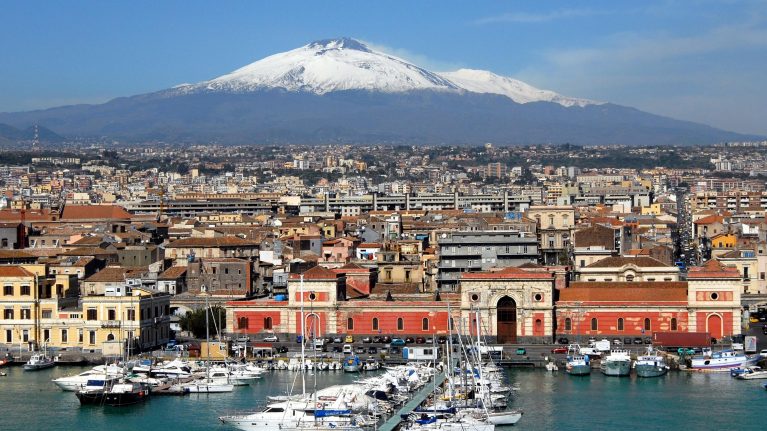 Der Ätna bei Catania auf Sizilien