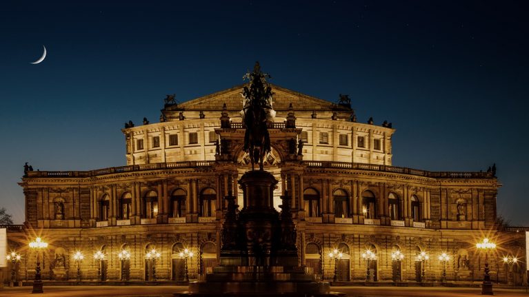 Flüge nach Dresden, Deutschland