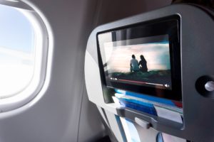 Film im Flugzeug schauen