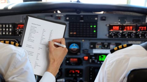Flugzeug Checkliste