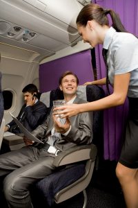 Flugzeug-Knigge: So verhalten Sie sich im Flugzeug richtig