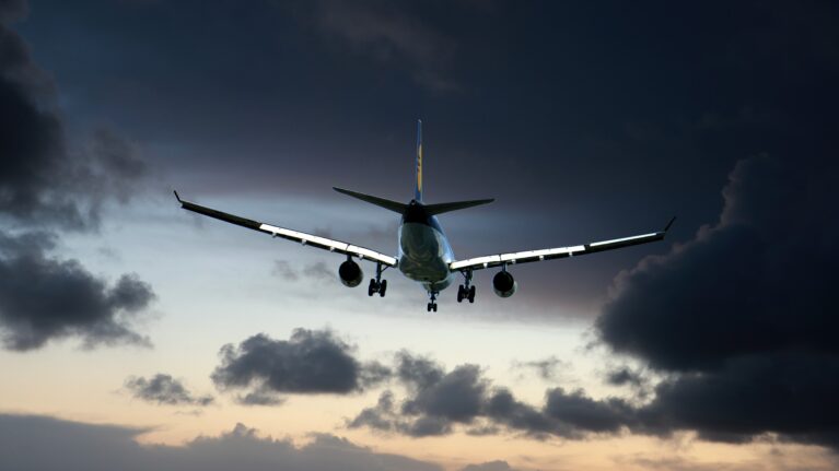 Flugzeug Wolken