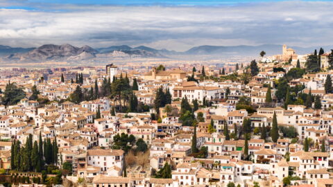 Flüge nach Granada