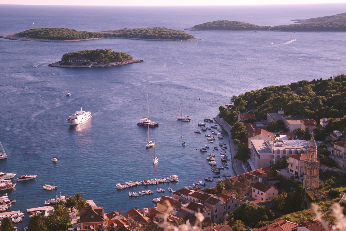 Flüge nach Hvar