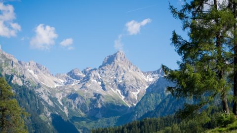 Flüge nach Österreich