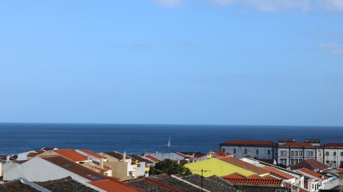 Flüge nach Ponta Delgada