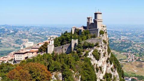 Flüge nach San Marino